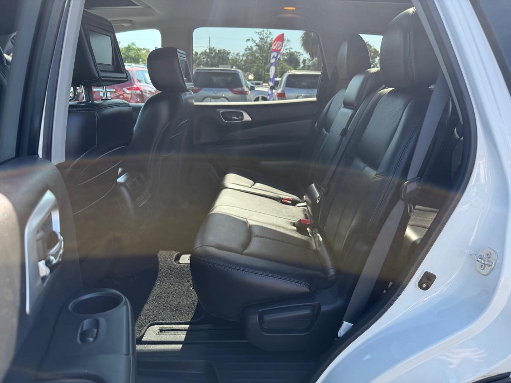 2013 Nissan Pathfinder S photo