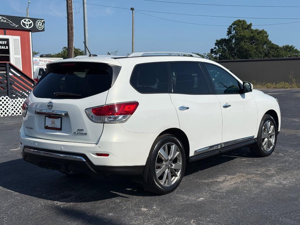 2013 Nissan Pathfinder S photo