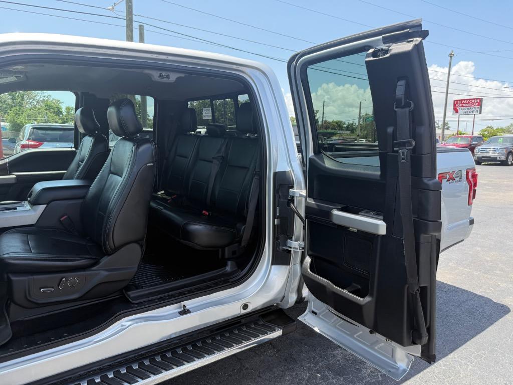 2017 Ford F150 Lariat photo