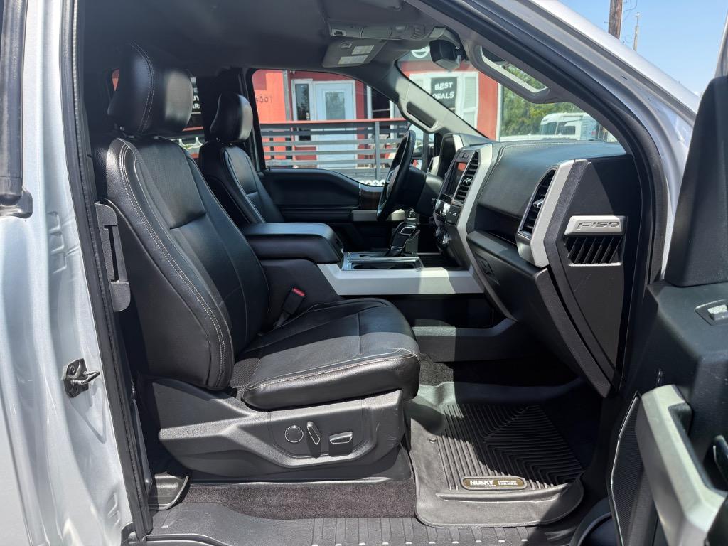 2017 Ford F150 Lariat photo