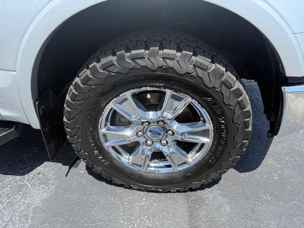 2017 Ford F150 Lariat photo