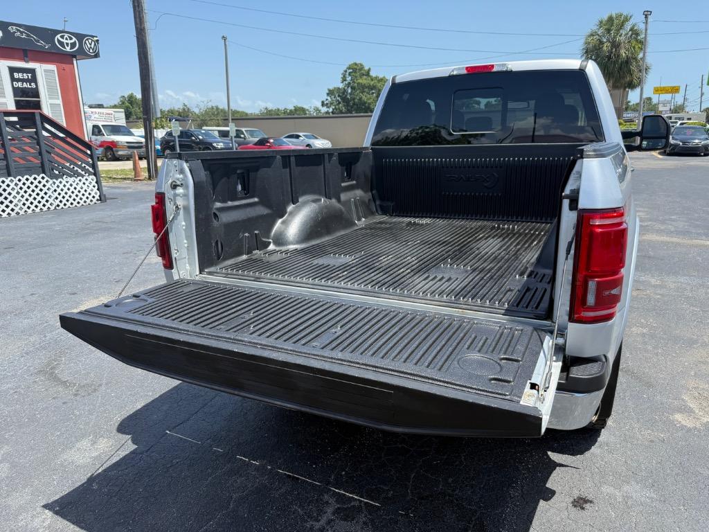2017 Ford F150 Lariat photo