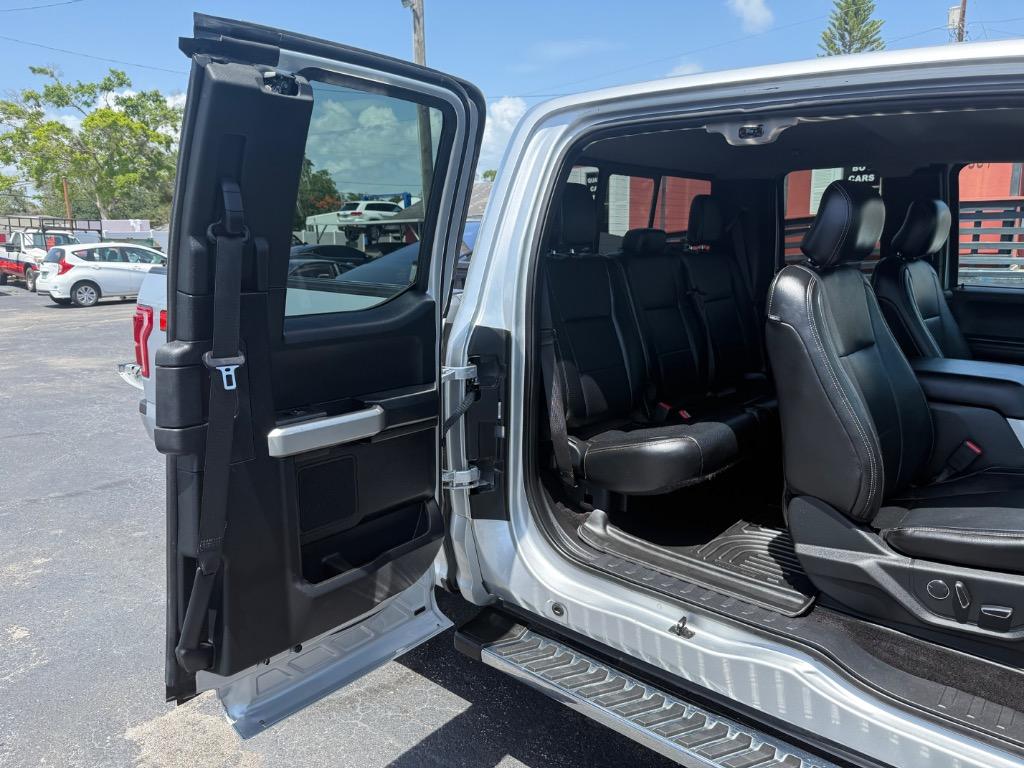 2017 Ford F150 Lariat photo
