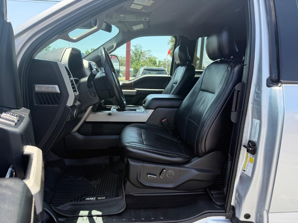 2017 Ford F150 Lariat photo