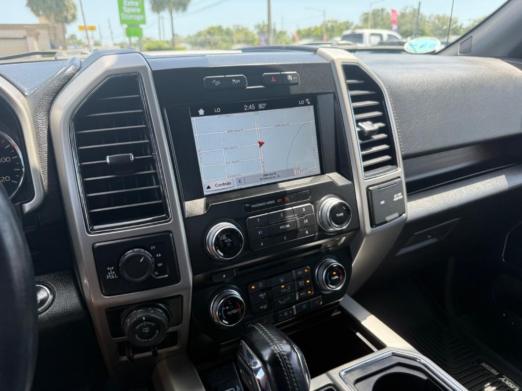 2017 Ford F150 Lariat photo