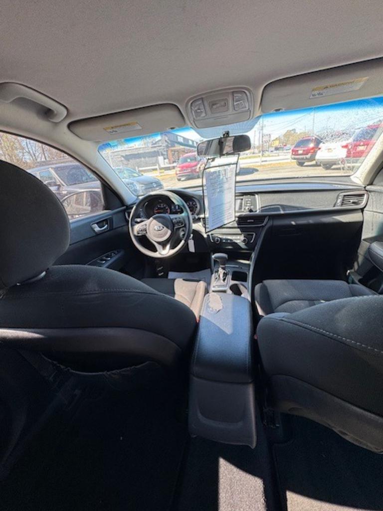 2016 Kia Optima EX photo
