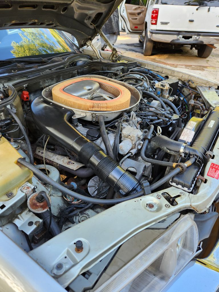 1985 MERCEDES-BEN 380 SERIES           - $10,000