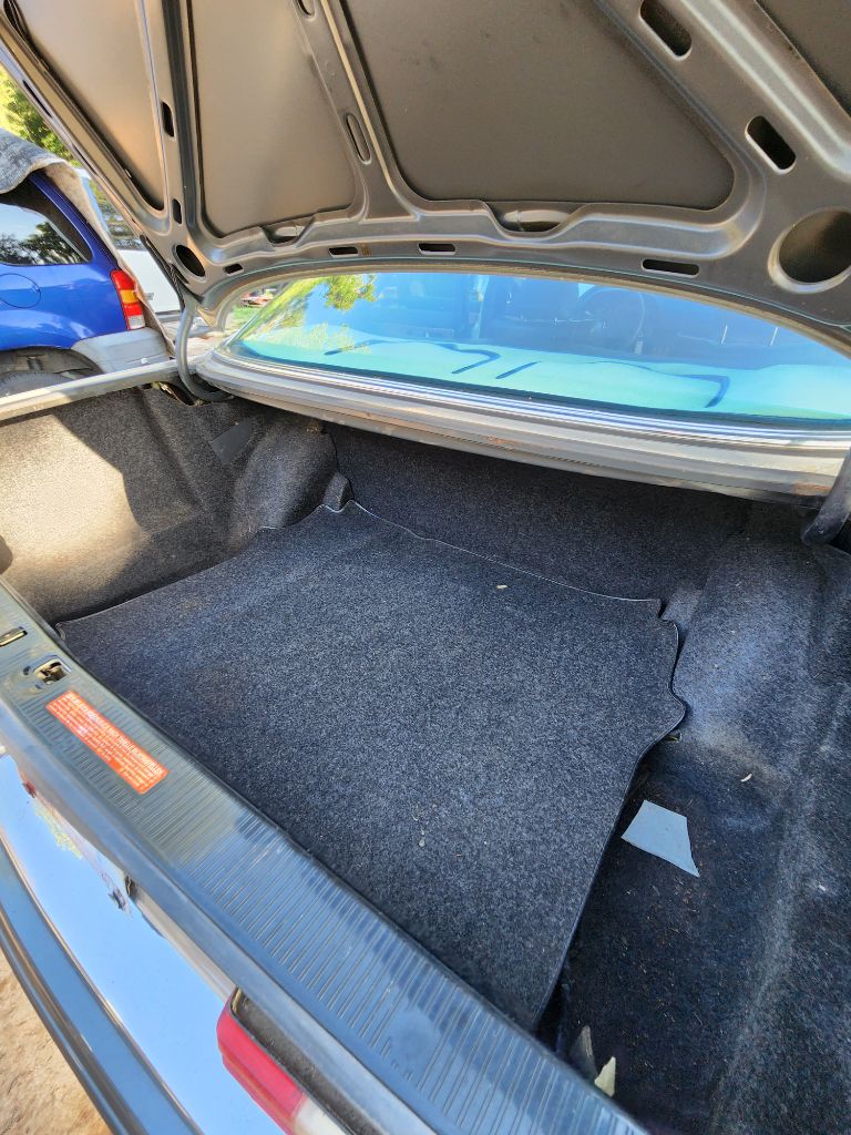 1985 MERCEDES-BEN 380 SERIES           - $10,000