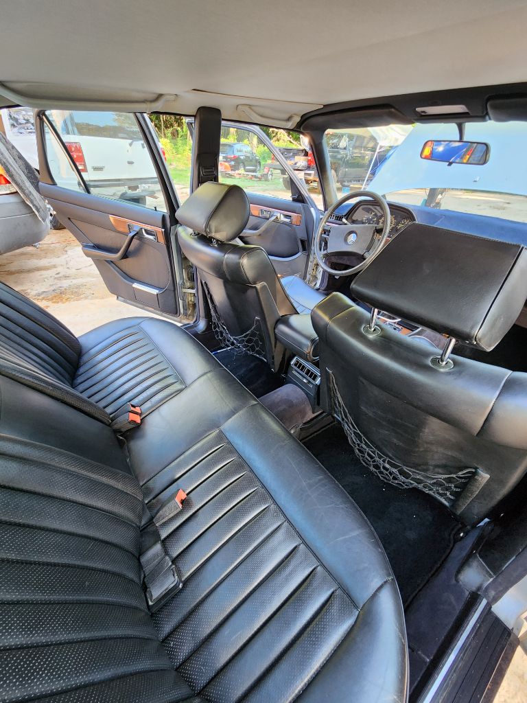 1985 MERCEDES-BEN 380 SERIES           - $10,000