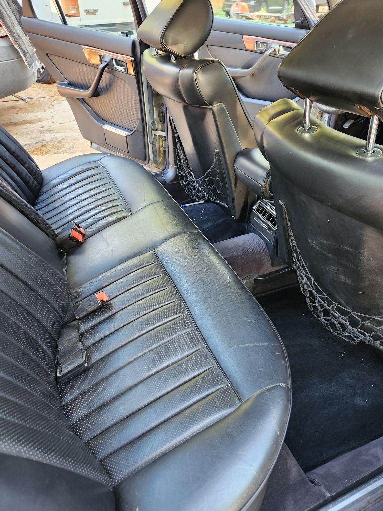 1985 MERCEDES-BEN 380 SERIES           - $10,000