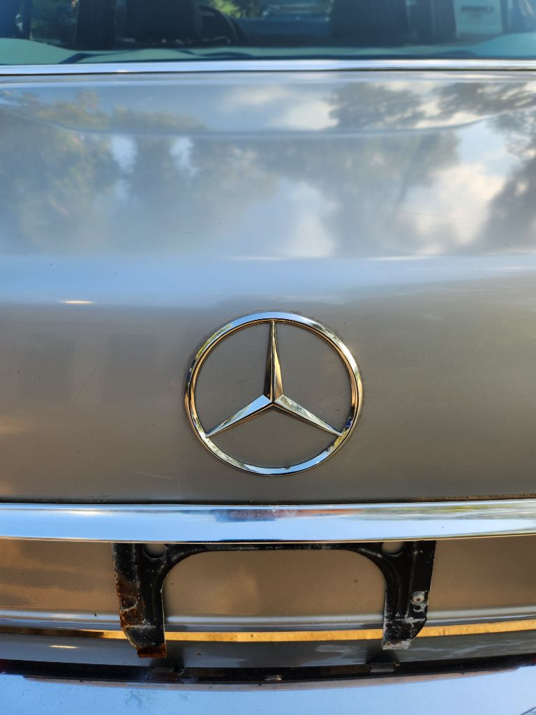 1985 MERCEDES-BEN 380 SERIES           - $10,000