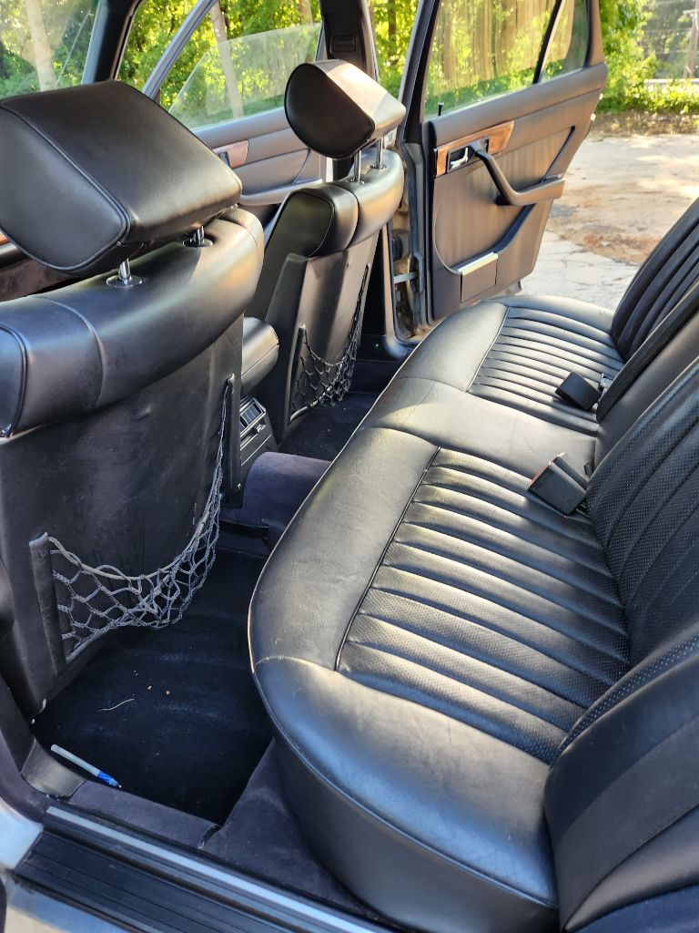 1985 MERCEDES-BEN 380 SERIES           - $10,000