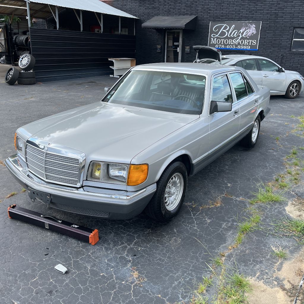 1985 MERCEDES-BEN 380 SERIES           - $10,000
