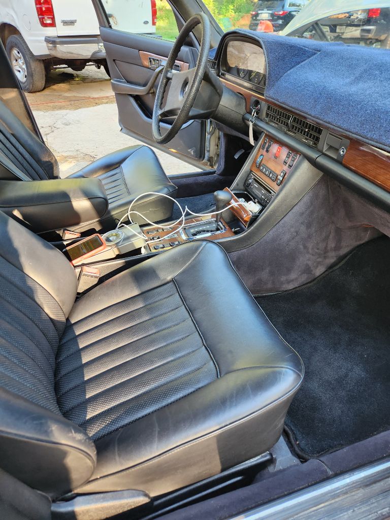 1985 MERCEDES-BEN 380 SERIES           - $10,000