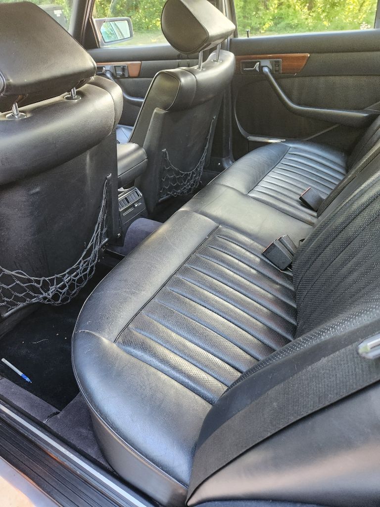 1985 MERCEDES-BEN 380 SERIES           - $10,000