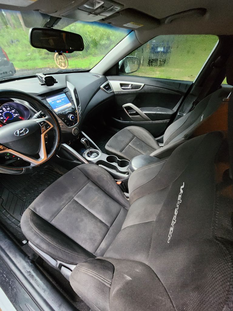 2014 Hyundai Veloster - $2,500