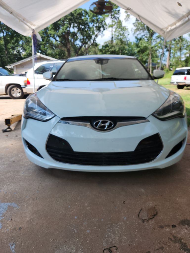 2014 Hyundai Veloster - $2,500