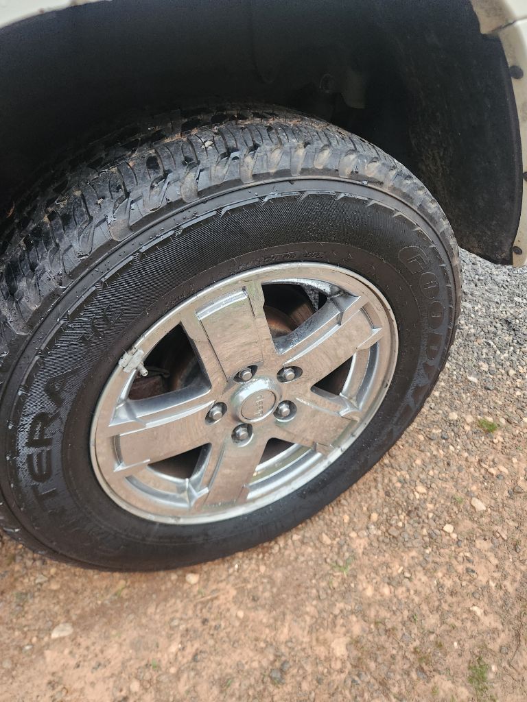 2006 Jeep Cherokee - $4,444