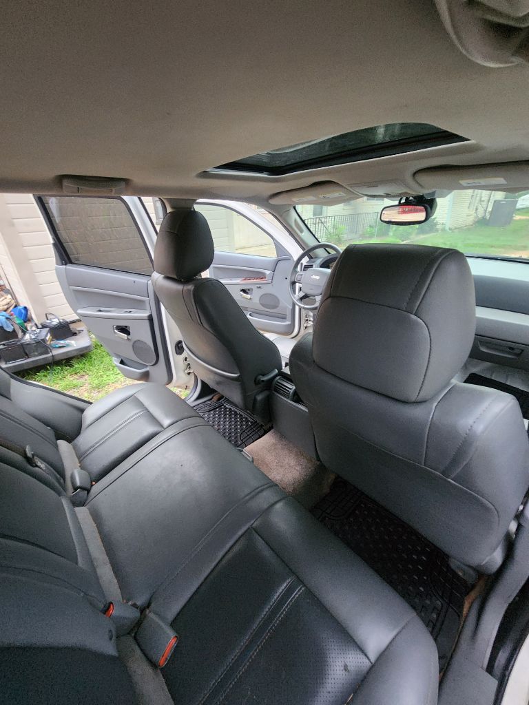 2006 Jeep Cherokee - $4,444