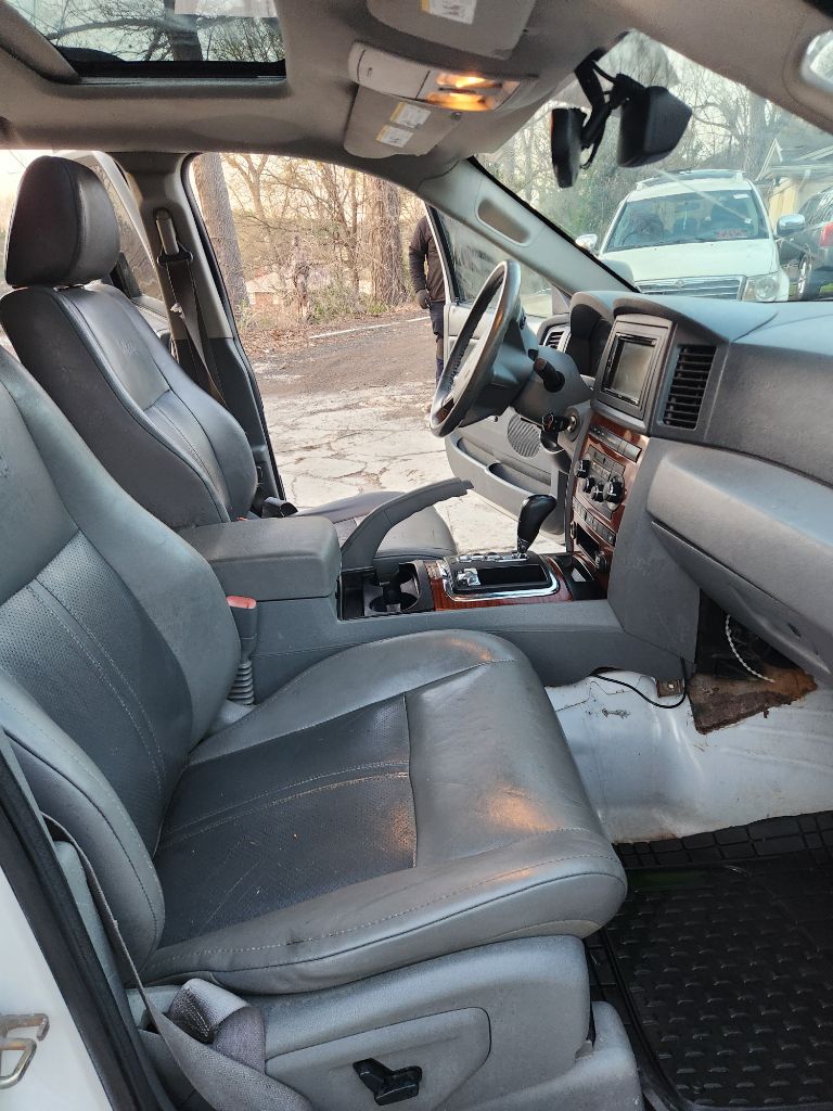 2006 Jeep Cherokee - $4,444