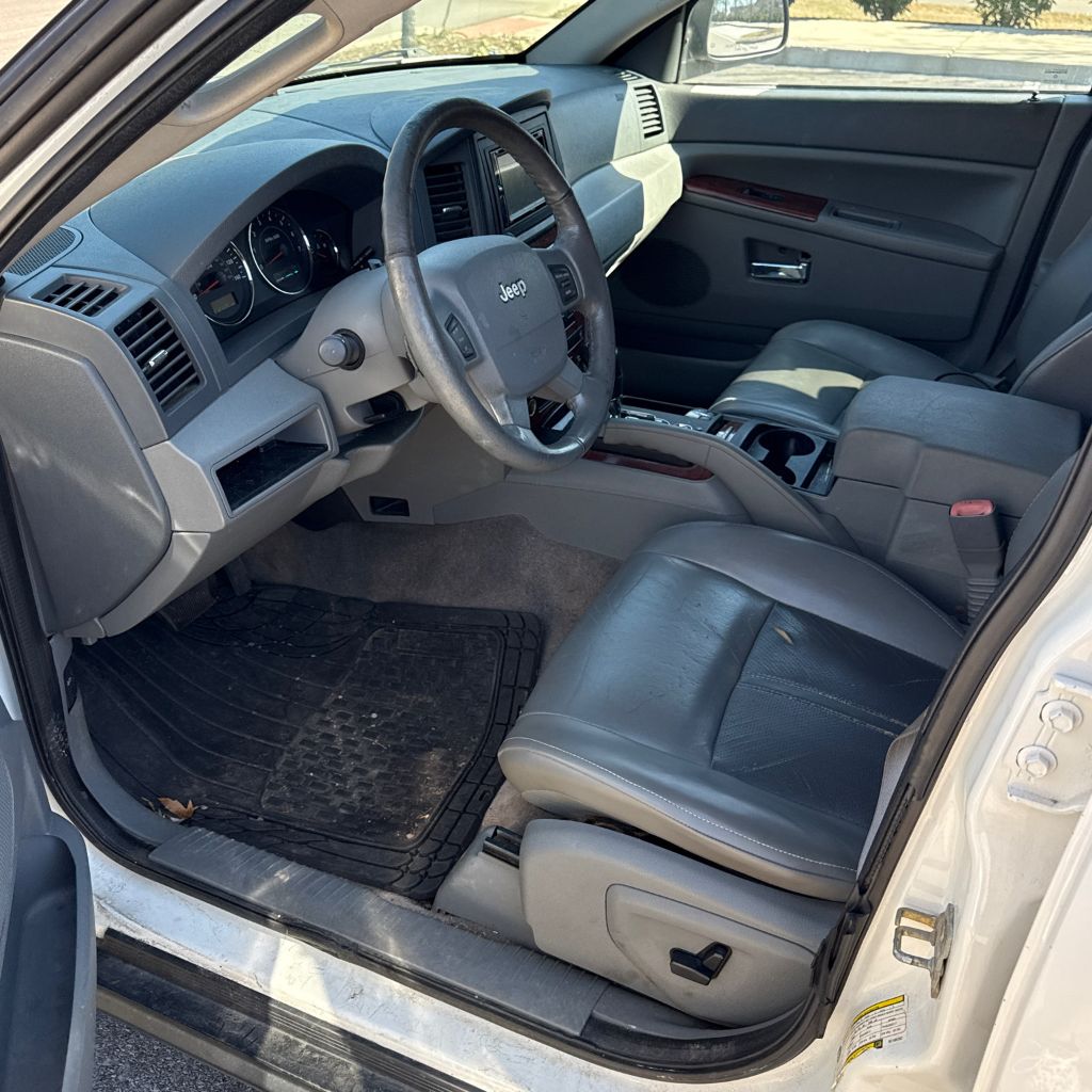 2006 Jeep Cherokee - $4,444