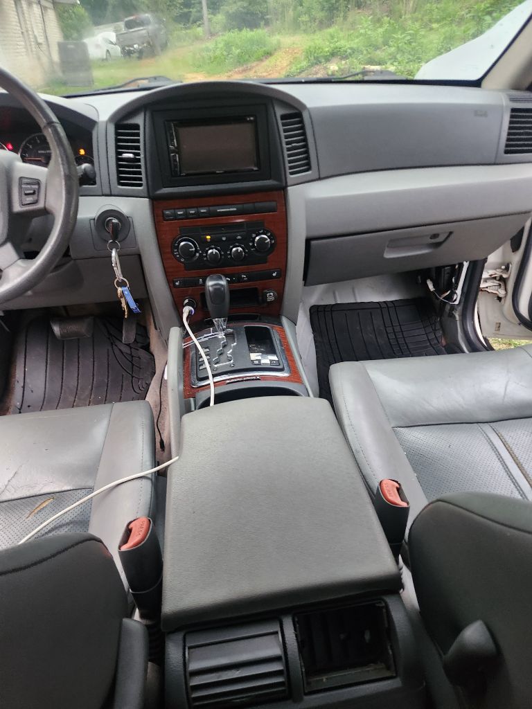2006 Jeep Cherokee - $4,444