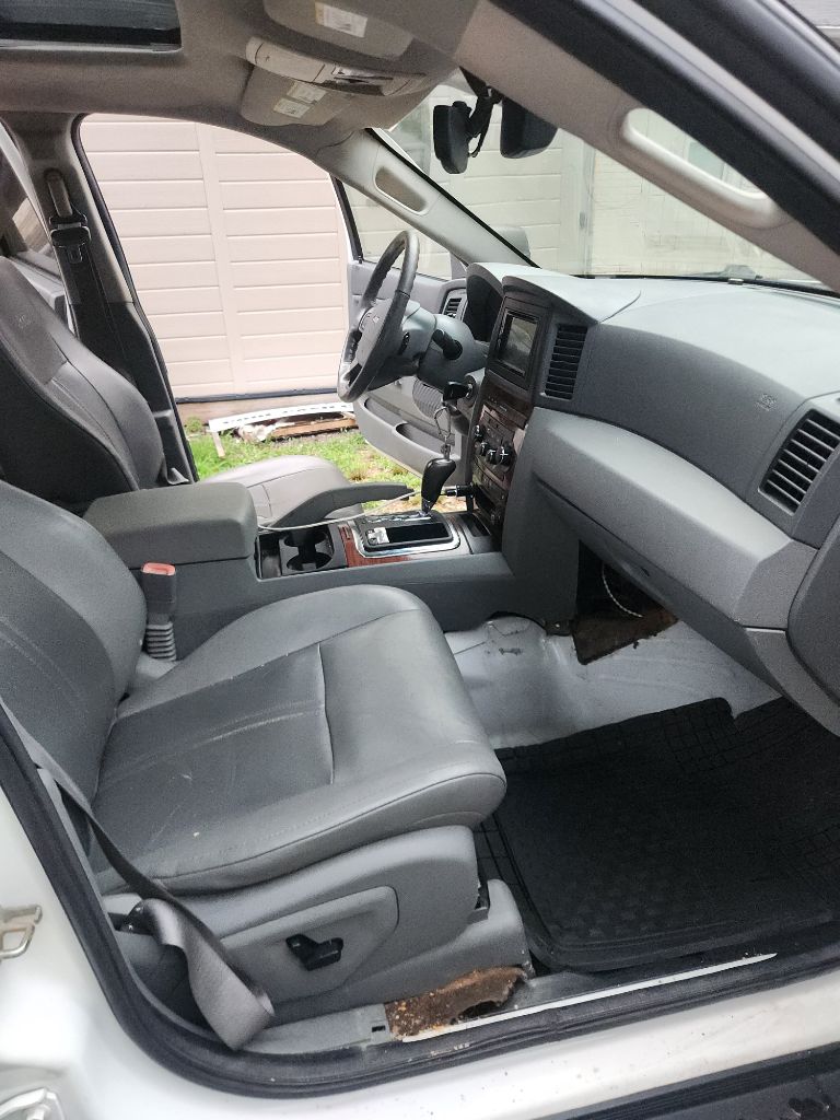 2006 Jeep Cherokee - $4,444