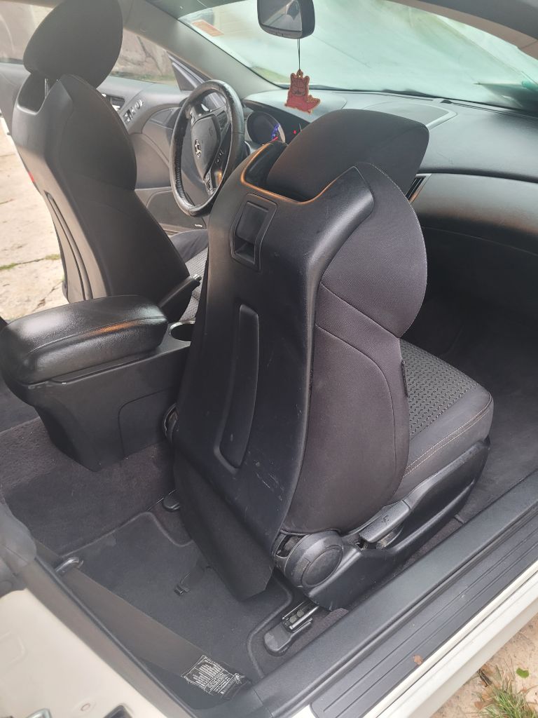 2012 Hyundai Genesis - $5,000