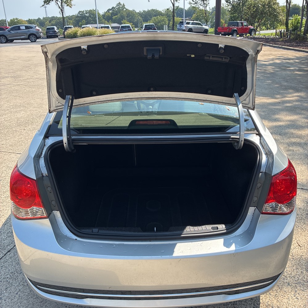 2015 Chevrolet Cruze - $6,500