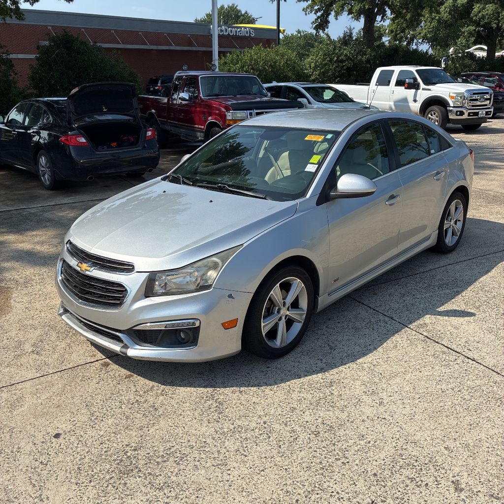 2015 Chevrolet Cruze - $6,500