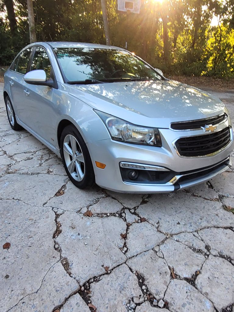 2015 Chevrolet Cruze - $6,500