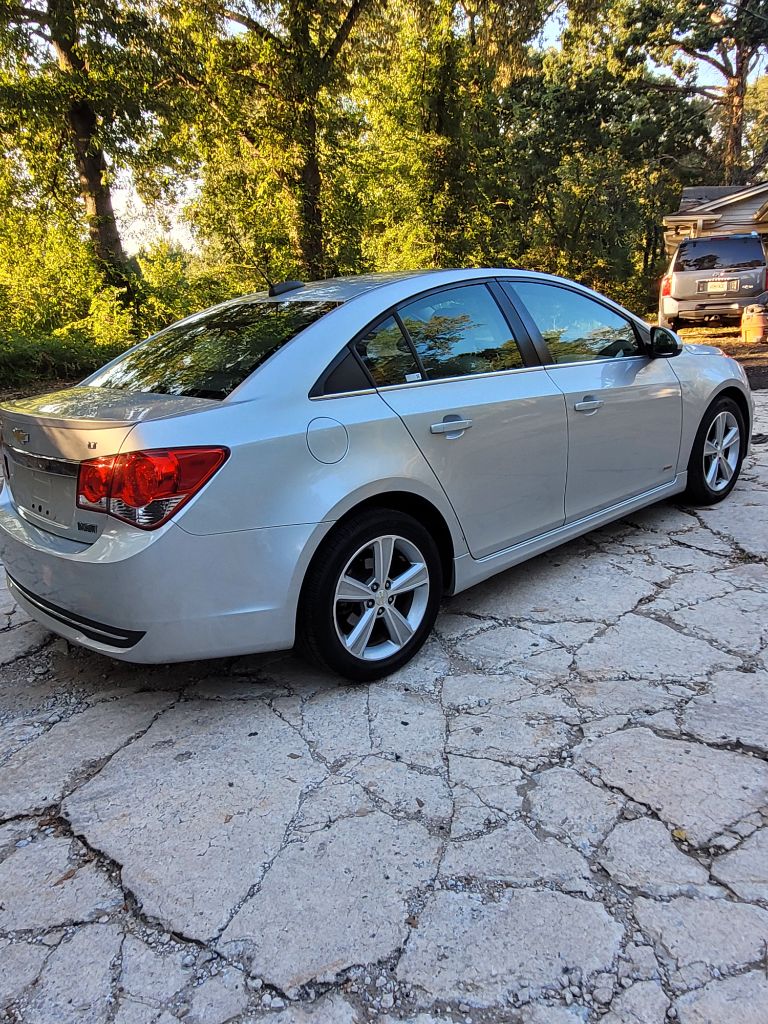 2015 Chevrolet Cruze - $6,500