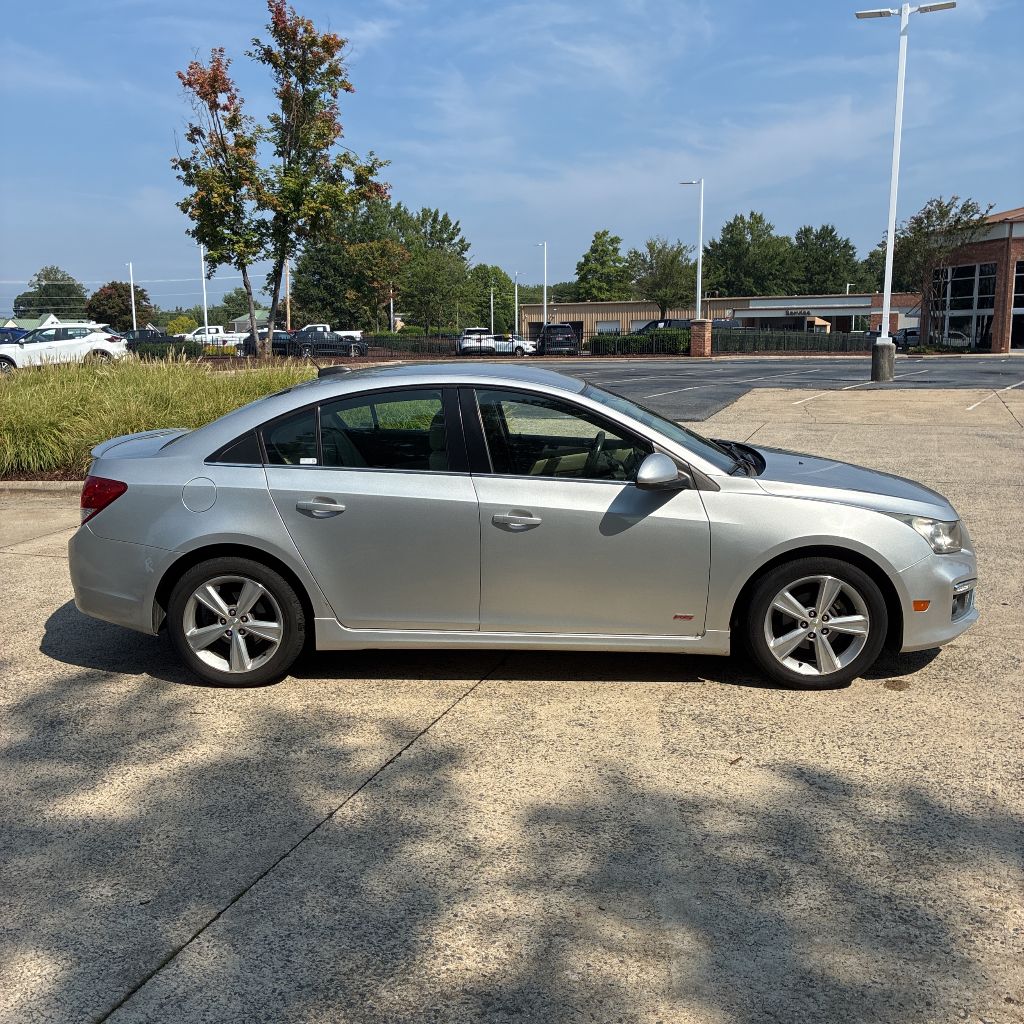 2015 Chevrolet Cruze - $6,500