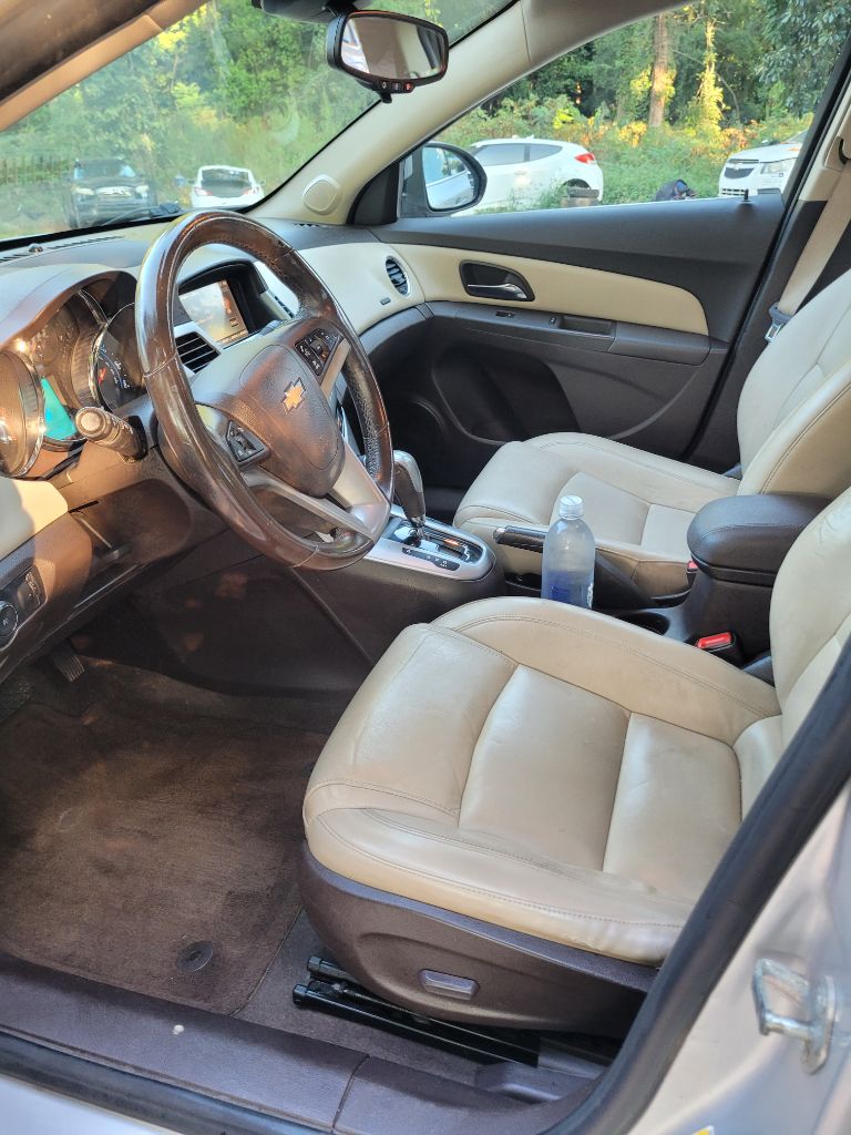 2015 Chevrolet Cruze - $6,500