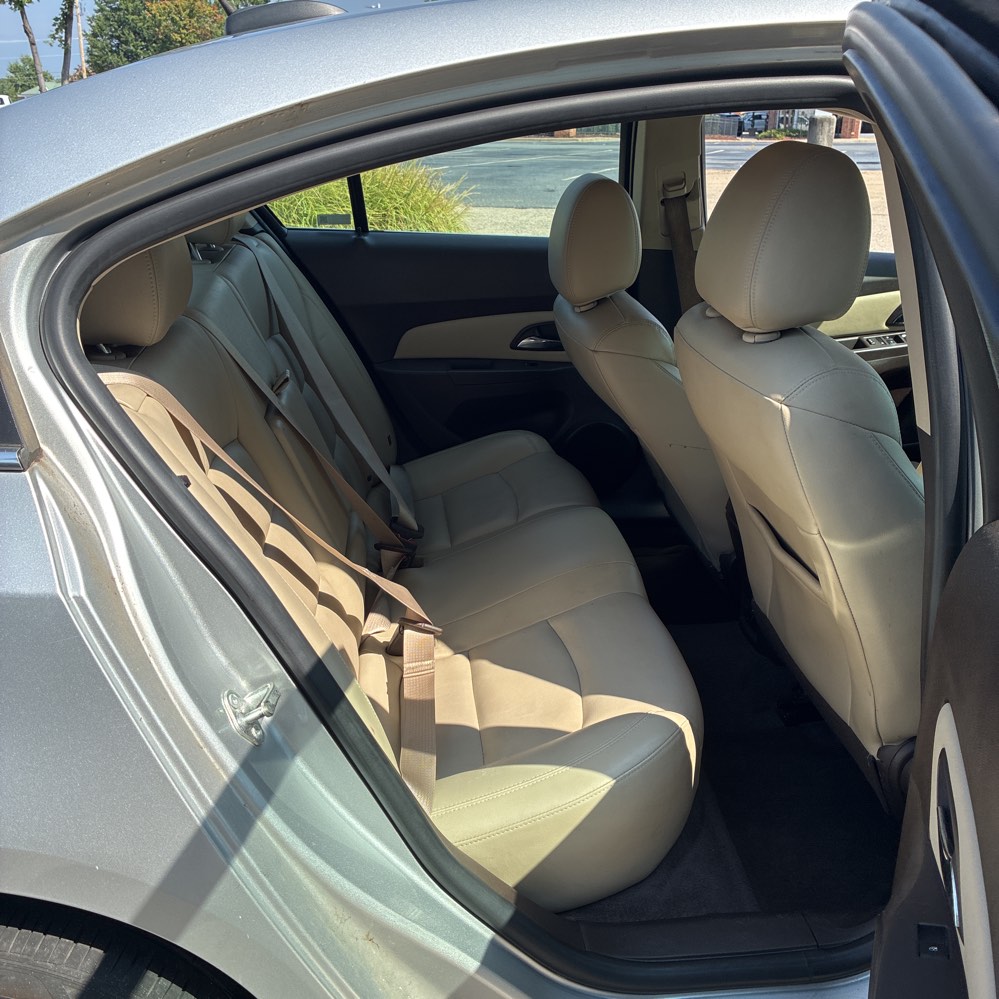 2015 Chevrolet Cruze - $6,500