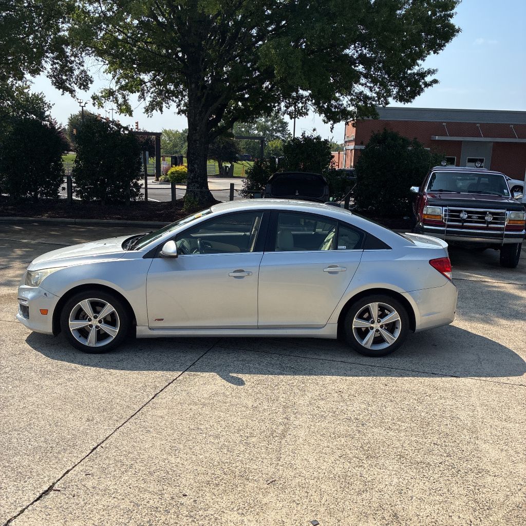 2015 Chevrolet Cruze - $6,500