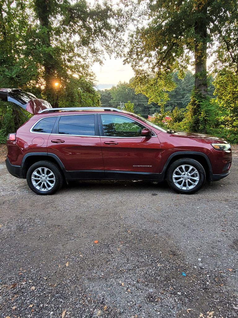 2019 Jeep Cherokee - $10,000