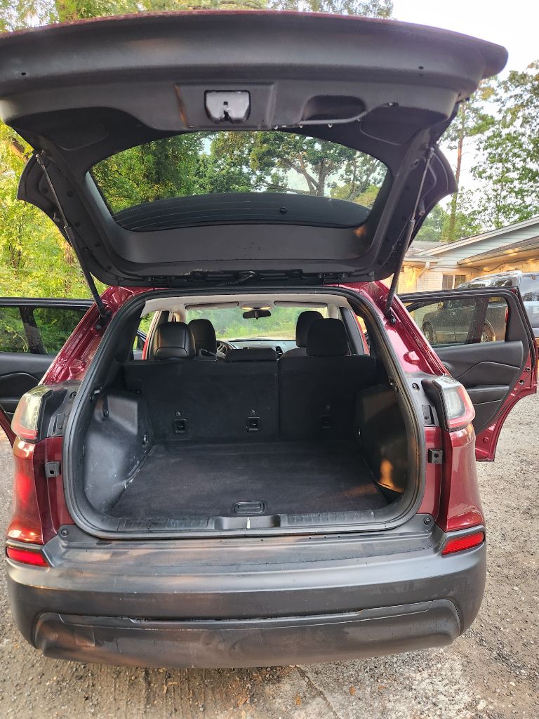 2019 Jeep Cherokee - $10,000
