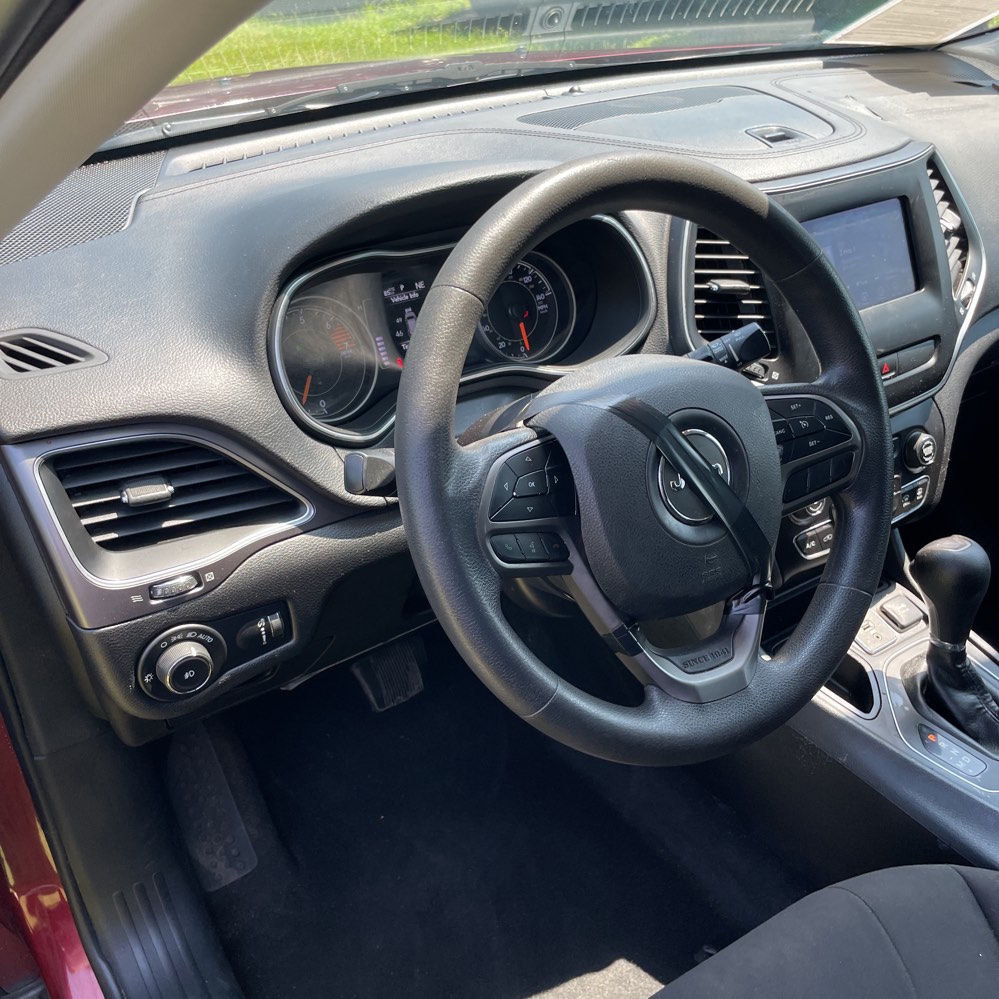 2019 Jeep Cherokee - $7,500