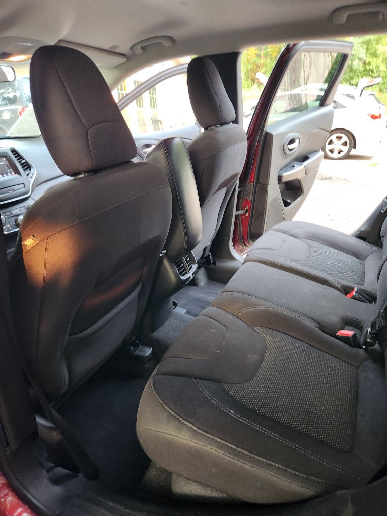 2019 Jeep Cherokee - $10,000