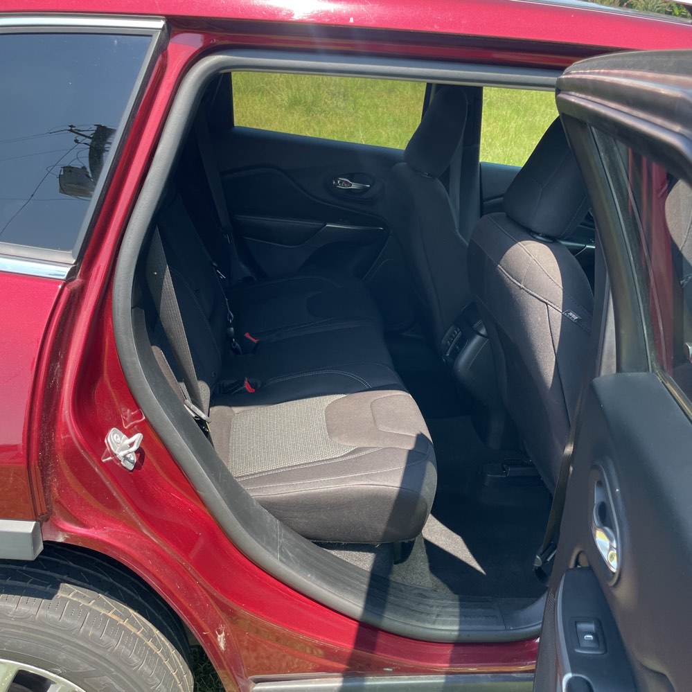 2019 Jeep Cherokee - $7,500