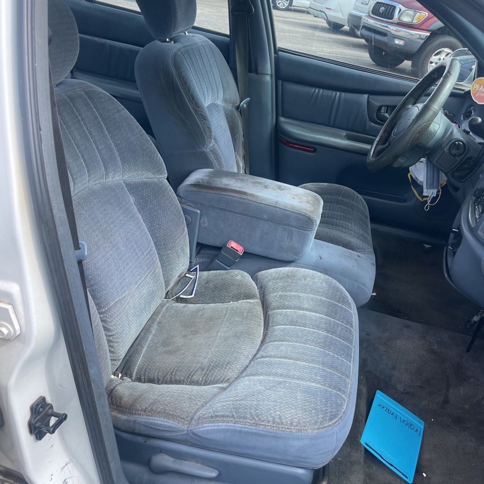 2000 Buick Century Custom photo