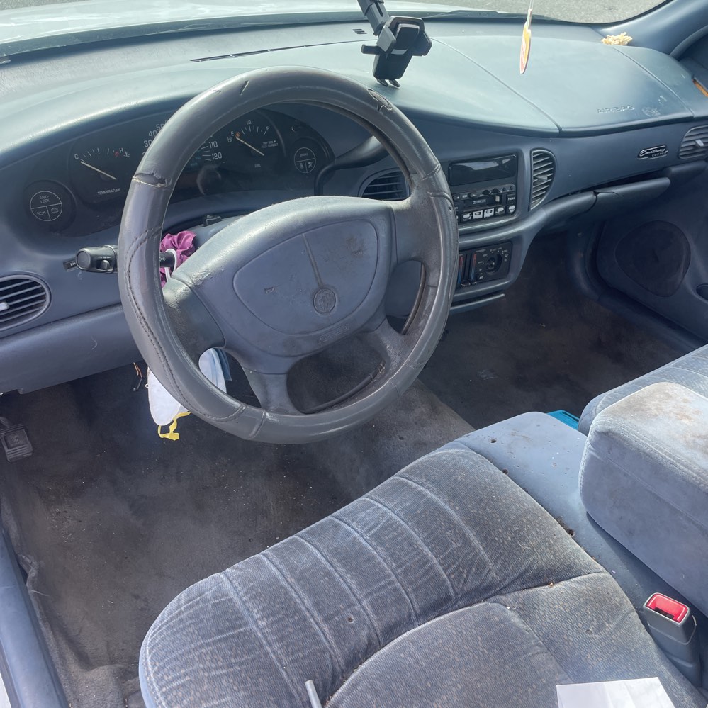 2000 Buick Century Custom photo