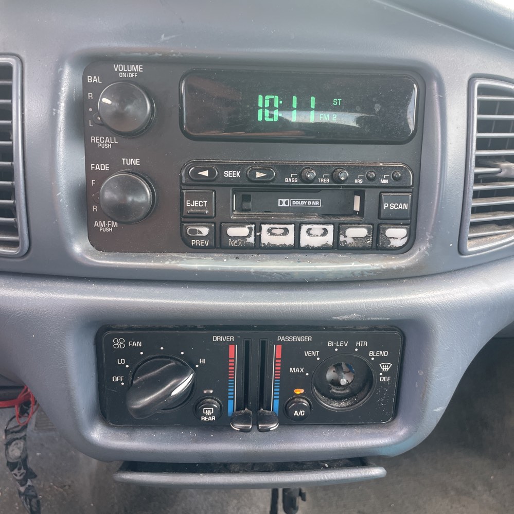 2000 Buick Century Custom photo