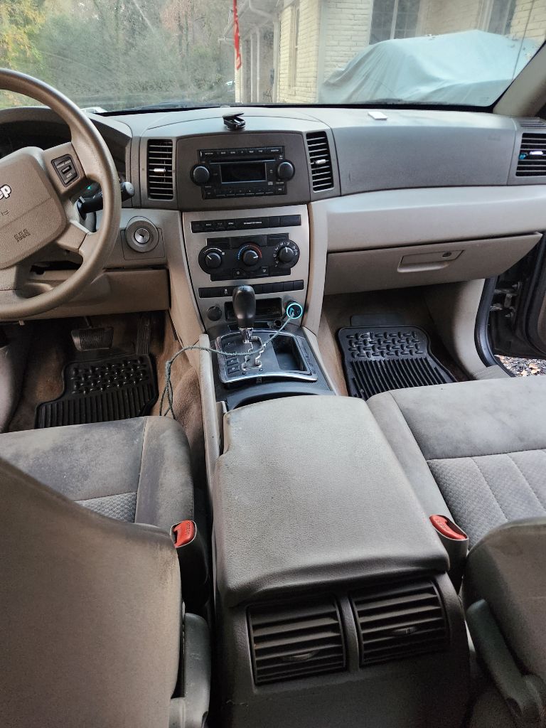 2005 Jeep Cherokee - $3,500