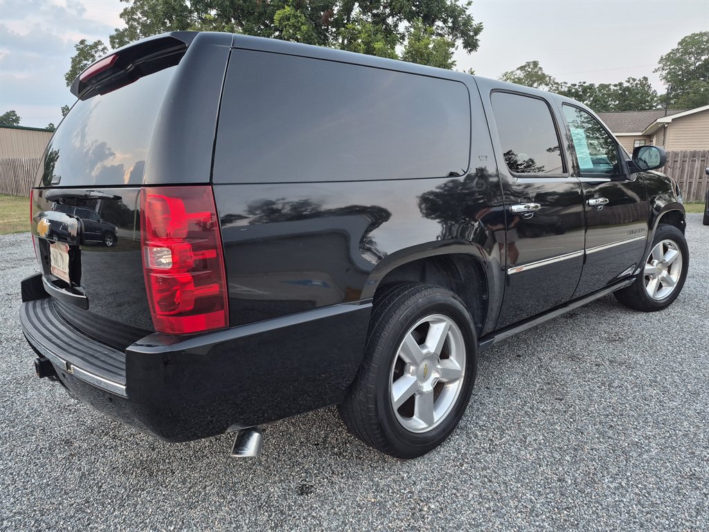 2014 Chevrolet Suburban - $10,999