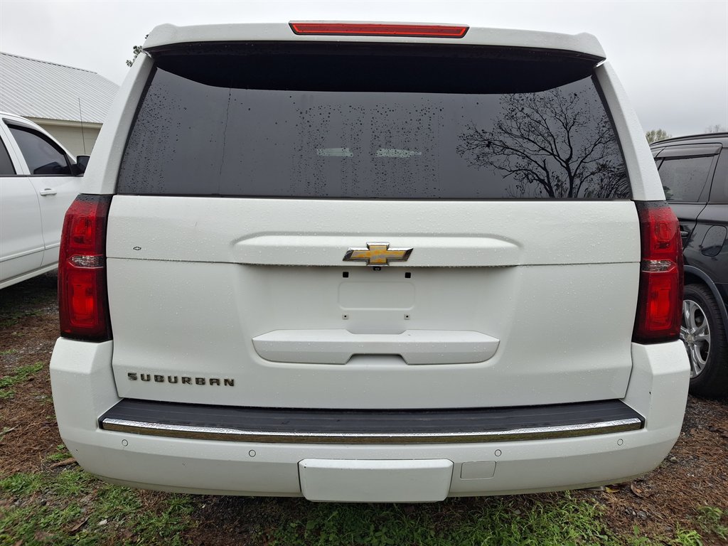 2015 Chevrolet Suburban - $15,999