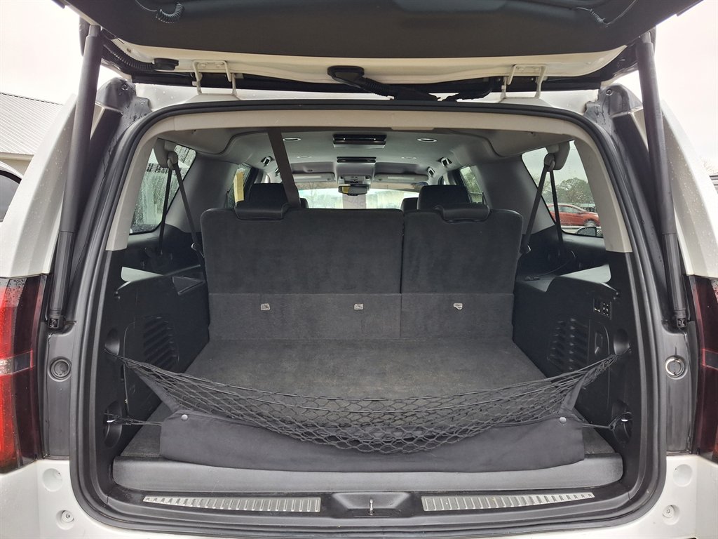 2015 Chevrolet Suburban - $15,999