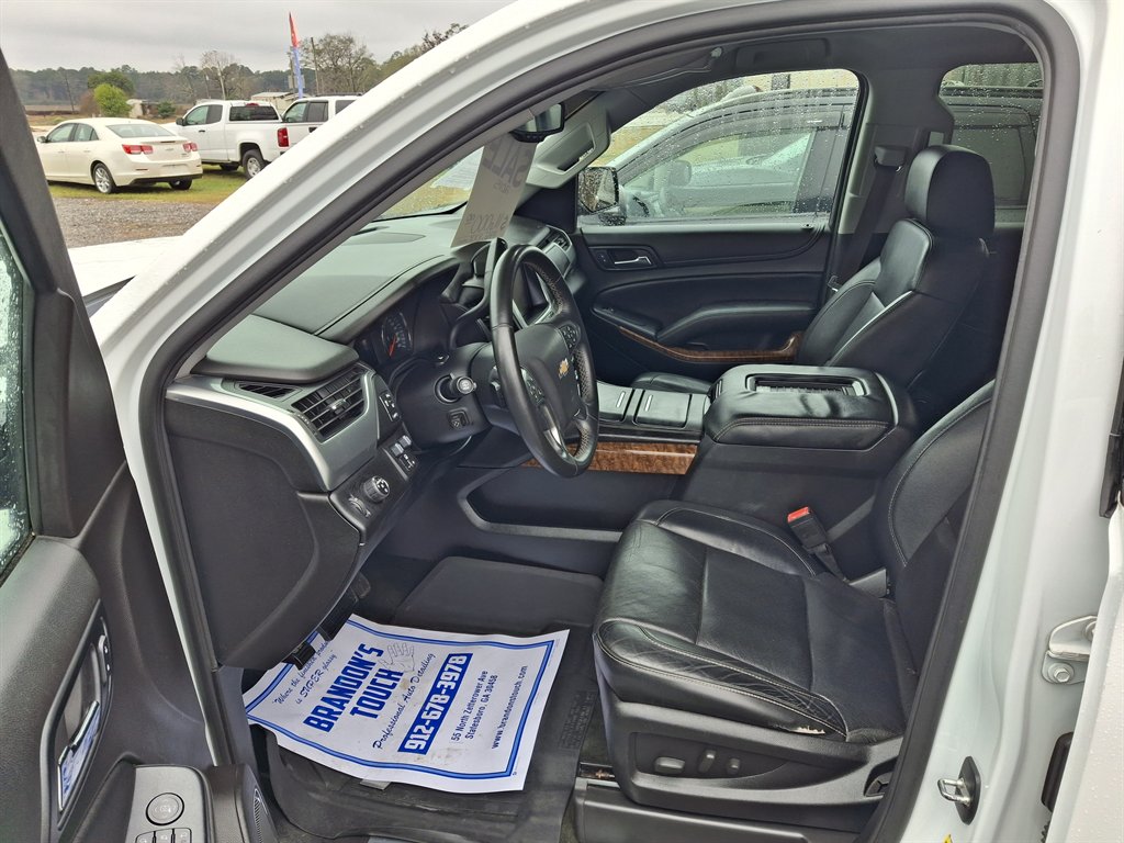 2015 Chevrolet Suburban - $15,999