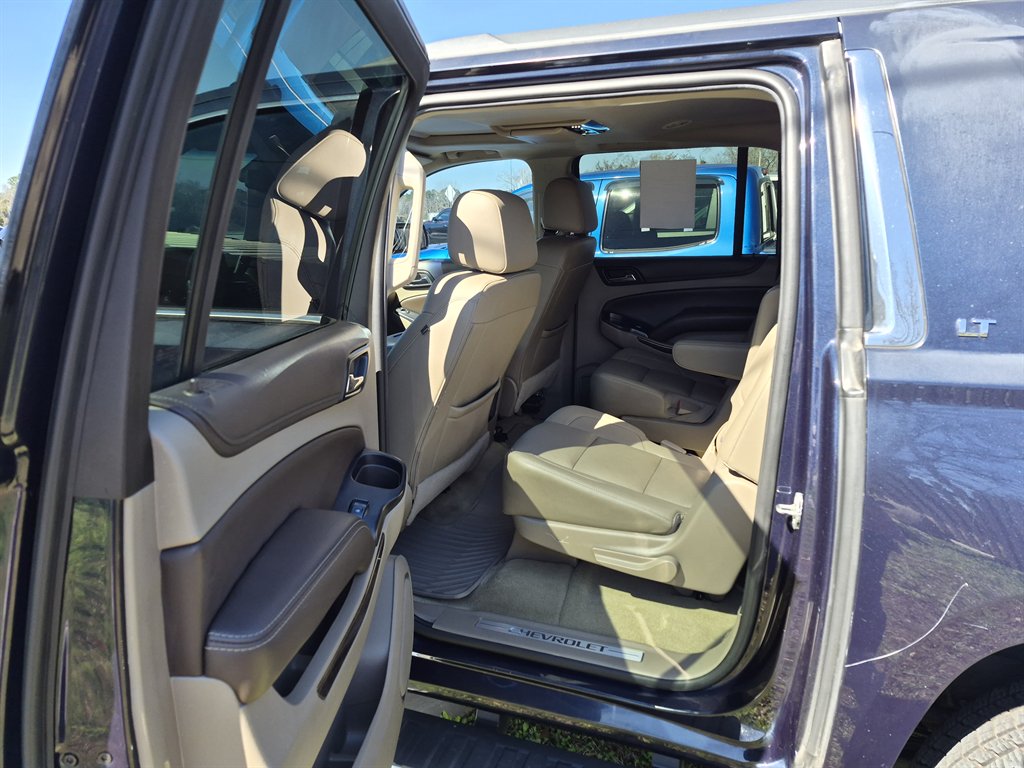 2017 Chevrolet Suburban - $16,999